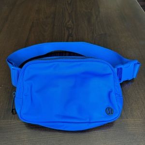 Everywhere Belt Bag (Wild Bluebell)